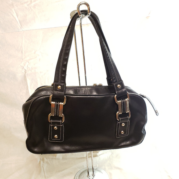 Perlina Soft Leather Shoulder Bag - Picture 4 of 8